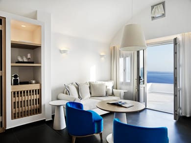 Superior Suite with Open Air Jetted Tub