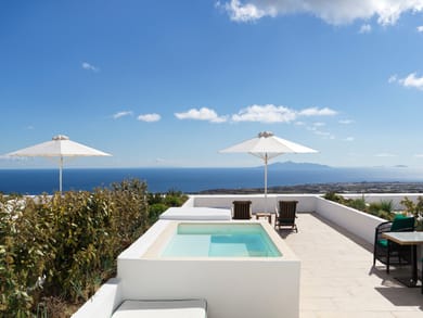 Honeymoon Jetted Tub Suite Sea View