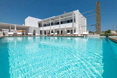 Kellys Luxury Apartments - Image 7