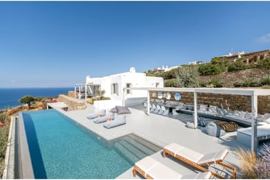 6 Bedrooms I Chrisida I Elia