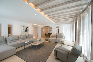7 Bedrooms | Ethilla II | Tourlos