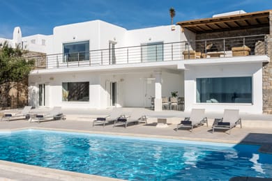 5 Bedrooms I Filenia I Aleomandra