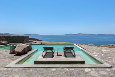 6 Bedrooms I Persephone I Kanalia