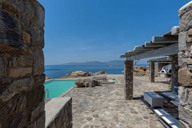 6 Bedrooms I Persephone I Kanalia