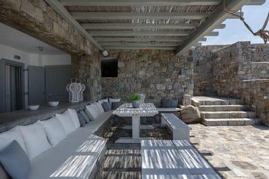 6 Bedrooms I Persephone I Kanalia