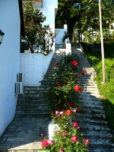 Kentrikon Boutique Hotel - Image 7