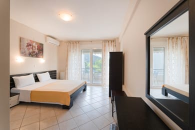 Superior Room with Private Jacuzzi