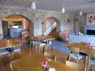 Kiriaki Traditional Hotel & Junior Suites - Image 2