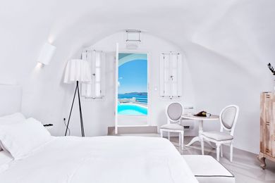 Master Suite With Private Pool