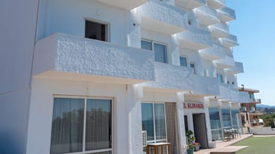 Klinakis Beach Hotel - Image 2