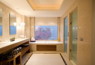 2 Bedroom Spa Suite Sea View with Private Heated pool and 2 Beach Cabanas