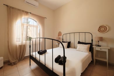 Central Boho Apartment Ipsos