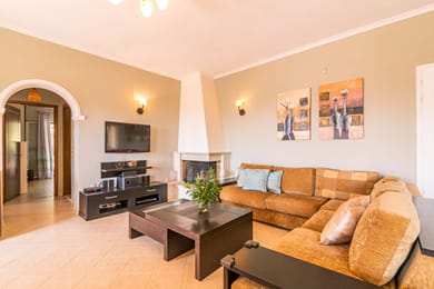 The Olive Grove Cottage 2.5km from Ipsos