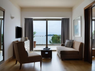 Executive Two( 2) Bedroom Suite Sea View-Main Building