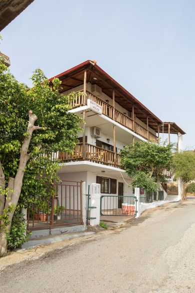 Monemvasia Green Apartments - Image 5