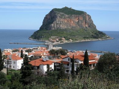 Monemvasia Green Apartments - Image 2