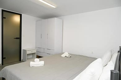 Economy Room (Basement)