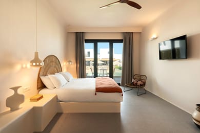 Koukoumi Suite with Veranda & Pool