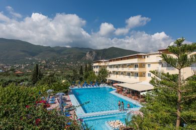 Koukounaria Hotel Zante - Image 2