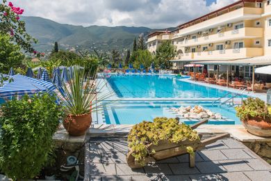 Koukounaria Hotel Zante - Image 7