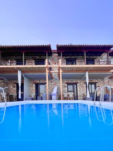 Three Bedrooms Apartment with Sea View