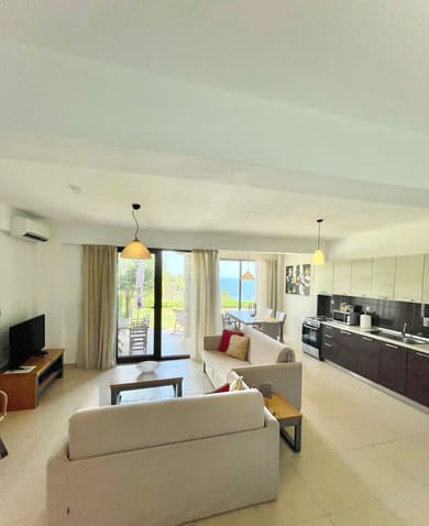 Villa with Sea View-Capacity 4