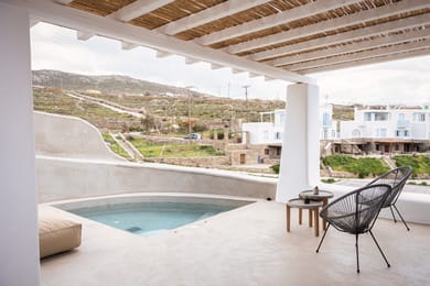 Suite with Partial Sea View and Jetted Mini- Pool