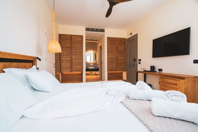 Deluxe Double Room with Sea View