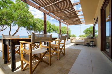Manu Villa