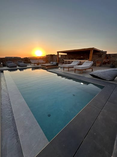 Kozadinos Art Suites - Image 4