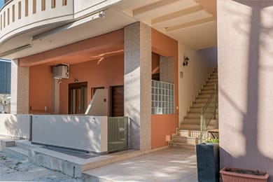 Kripis Holiday Apartments - Image 3