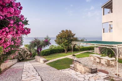 Krouzeri Beach Apartments Corfu - Image 2