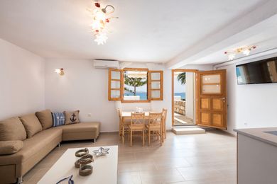 Quadruple Sea View Studio [55 sq.m]