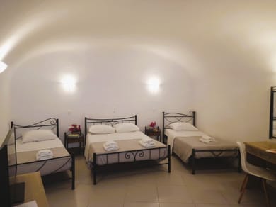 Cave Quadruple  Room