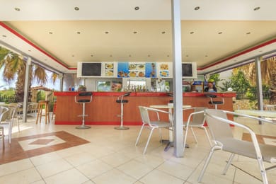 Laganas Holidays Hotel - Image 6