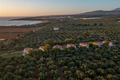 Lagouvardos Apartments Marathopoli - Image 5