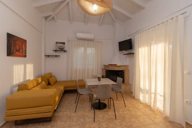 Lagouvardos Apartments Marathopoli - Image 2