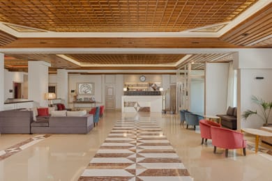 The Lake Hotel Ioannina - Image 6