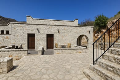 Lalloudes Hotel Mani - Image 2