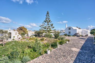 La Maison Luxurious Living - Image 6