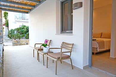 La Maltese Central - Image 5