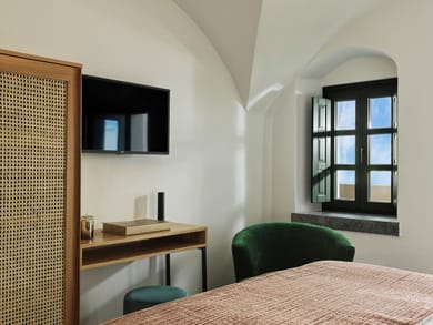 ESTATE MANSION TWO BEDROOM SUITE