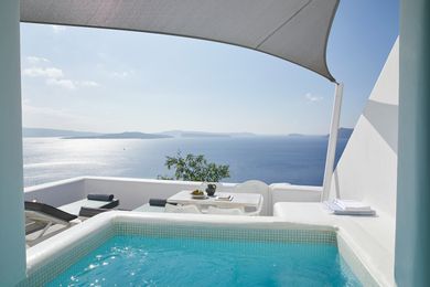 Deluxe Villa with Outdoor Private Heated Pool and Caldera View