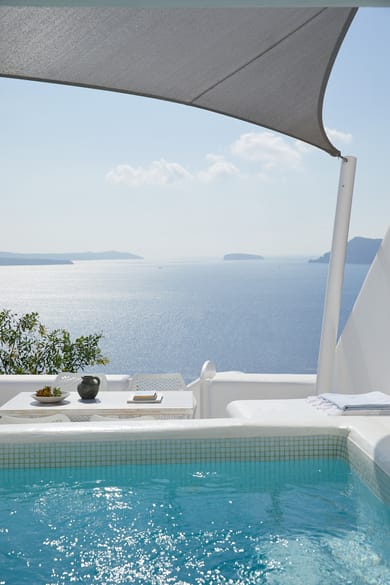 Deluxe Villa with Outdoor Private Heated Pool and Caldera View