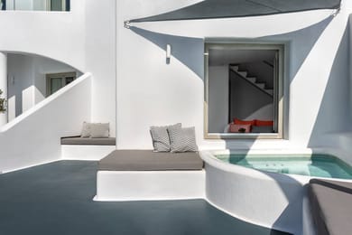 Premium Suite with Outdoor Hot Tub and Caldera View