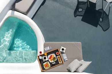 Premium Suite with Outdoor Hot Tub and Caldera View