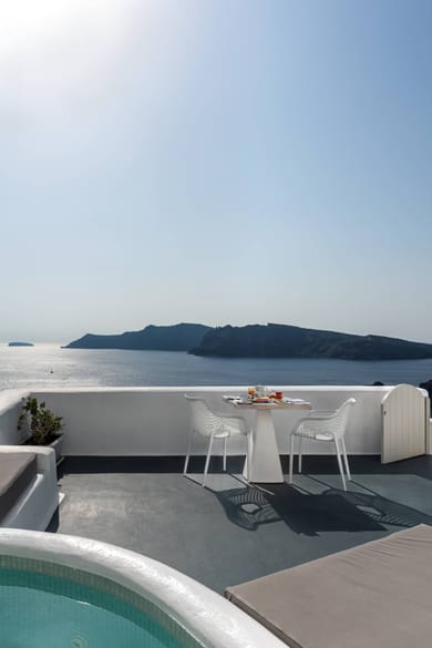 Premium Suite with Outdoor Hot Tub and Caldera View