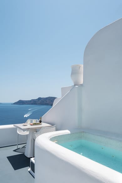 Junior Suite with Outdoor Hot Tub and Caldera View