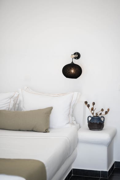 Classic Cave Room with Caldera View