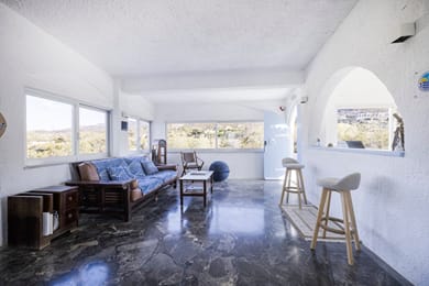 Lassion Beach Hotel - Image 3